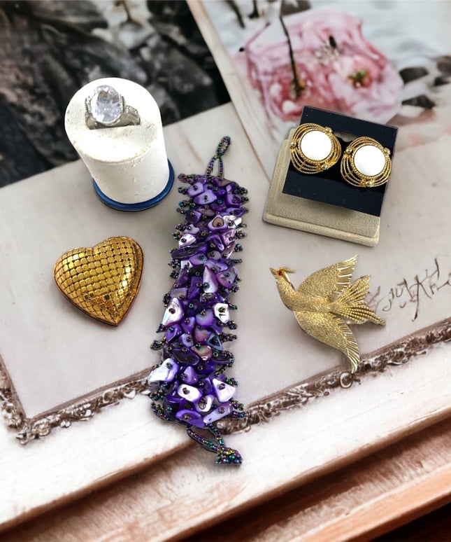 Vintage Jewelry lot Gold shell heart bird earrings