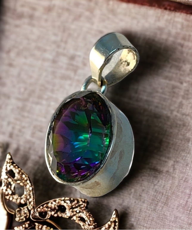 VTG Stone pendant 925 Sterling silver mystic topaz