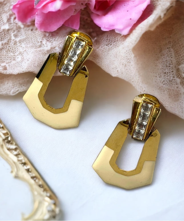 VTG 1980s Fancy Cream enamel & gold finish with crystal accents dangle earrings