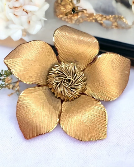 Large vintage gold plated ornate flower brooch 1960s