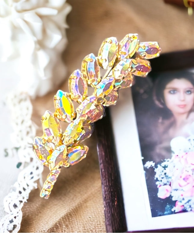 Vintage 1960s AB crystal Leaf brooch gold finish