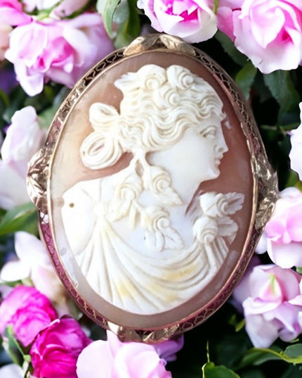 Antique Victorian 10k gold 2’ Large cameo brooch pendant Etched late 1800s