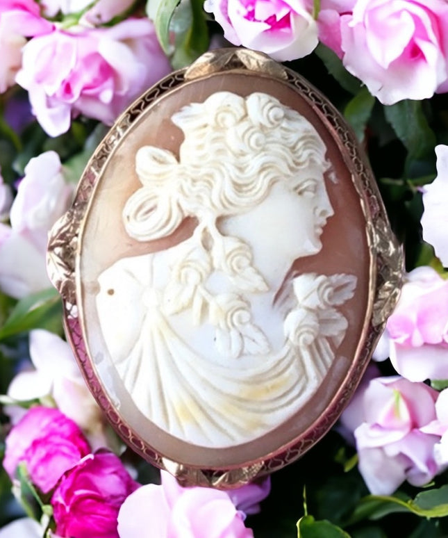 Antique Victorian 10k gold 2’ Large cameo brooch pendant Etched late 1800s