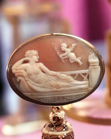 Antique Victorian 14k Gold Angel Cameo Brooch