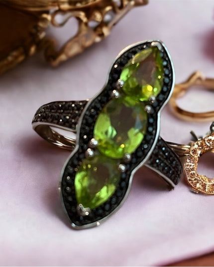 VTG Peridot sterling silver 925  marcasite oblong ring statement