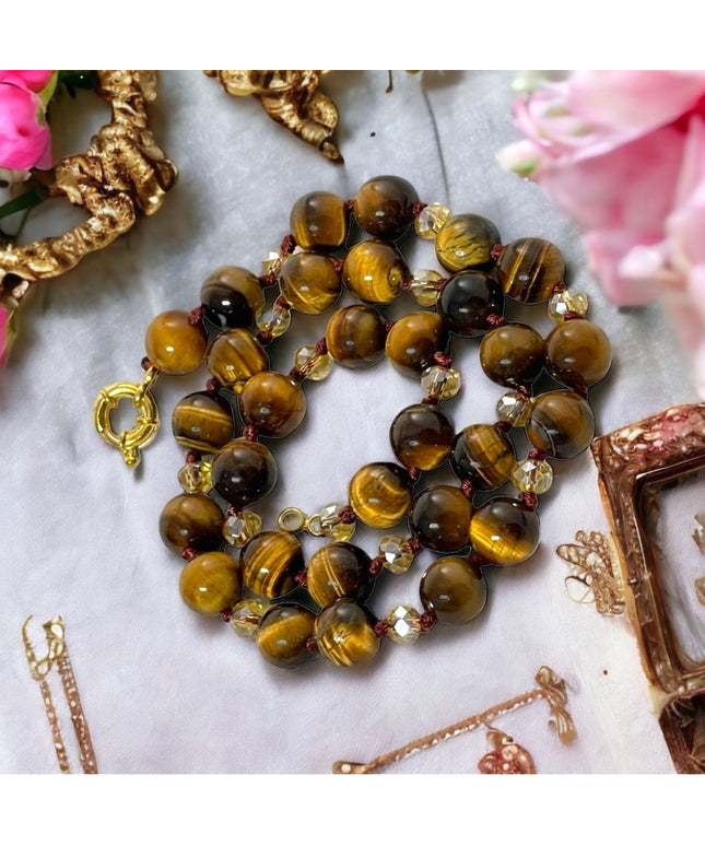 Beautiful tiger eye and crystal bead necklace