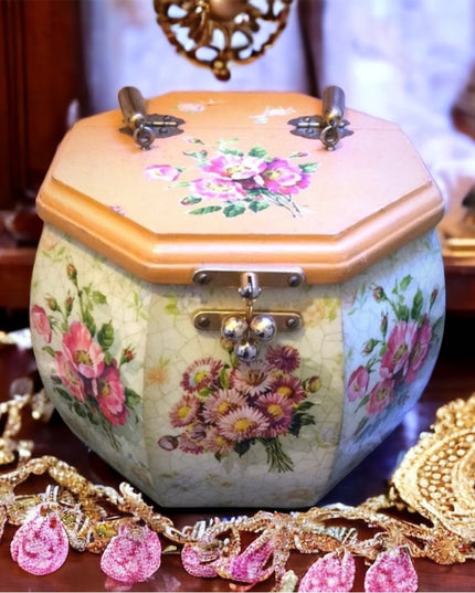 Vintage Wood Box purse flowers soo cute!!