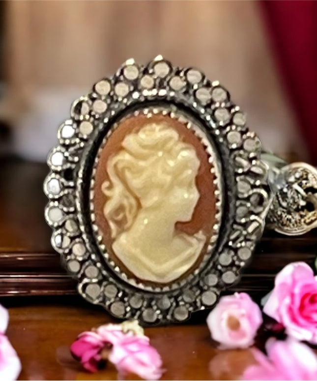 Antique Sterling silver Shell Ornate filagree Cameo Ring