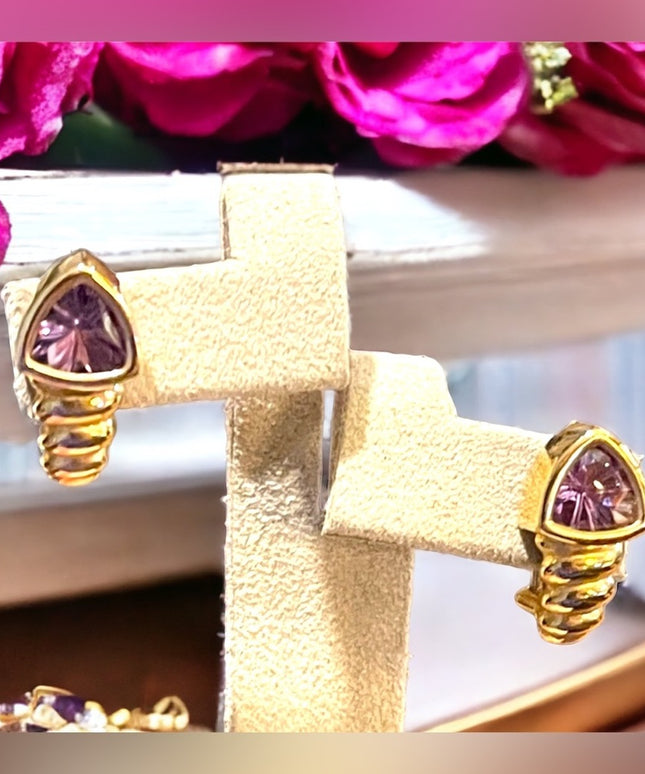Lovely 14k Solid Gold Trillion Cut Amethyst pierced Earrings