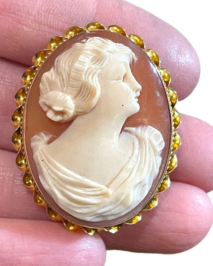 Stunning vintage 10k Gold Hand Carved Italialian Italy Cameo brooch pendant LG