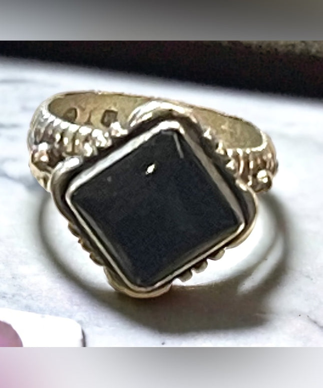 Lovely Sterling silver DT 925 Black onyx Southwestern style substancial ring