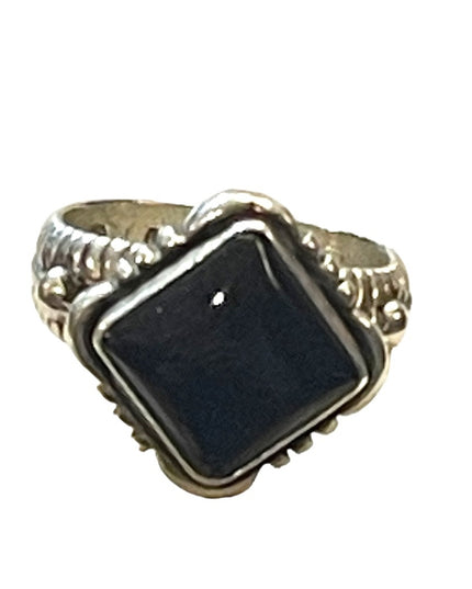 Lovely Sterling silver DT 925 Black onyx Southwestern style substancial ring