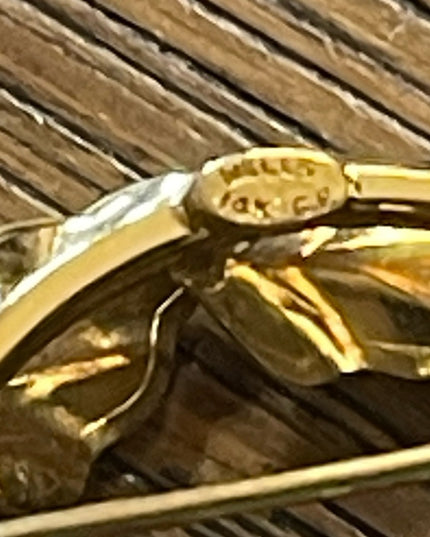 Vintage Wells 14k Gold filled leaf wreath brooch