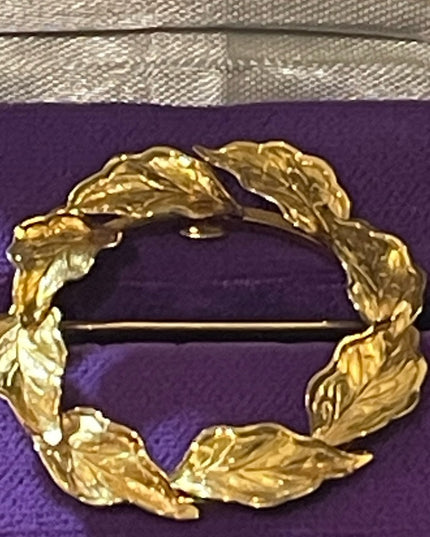 Vintage Wells 14k Gold filled leaf wreath brooch