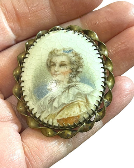 Vintage 1930s Ceramic handpainted antiqued distressed Lady cameo brooch