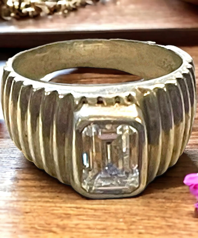 Sterling silver 925 Ornate fancy 1970s style Ribbed pleated ring