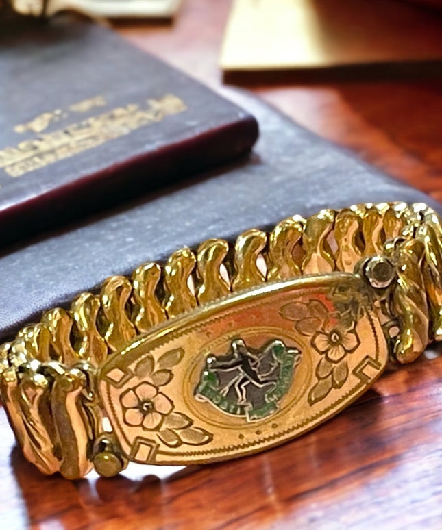 Vintage gold plt HOSTI ACIE NOMINATI Royal Winnepeg Rifles Sweetheart Bracelet