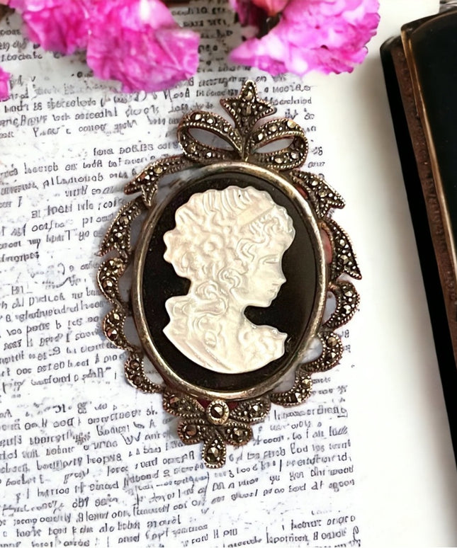 Vintage Sterling 925 LG Marcasite onyx & Mother of pearl Cameo brooch pendant