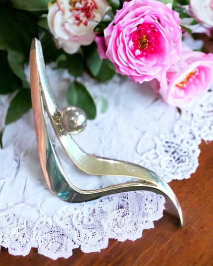 Sigi Pineda Modernist Sterling Silver & Pearl Brooch Renown
Tasco/Taxco Mexico