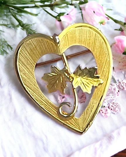 Vintage Boyd Bond Gold Filled heart Canadian Maple leaf brooch
