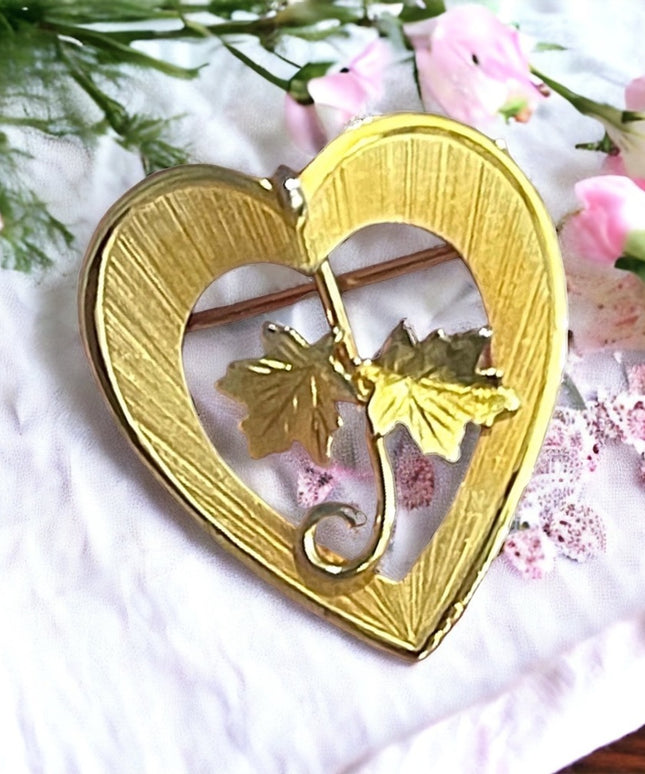 Vintage Boyd Bond Gold Filled heart Canadian Maple leaf brooch