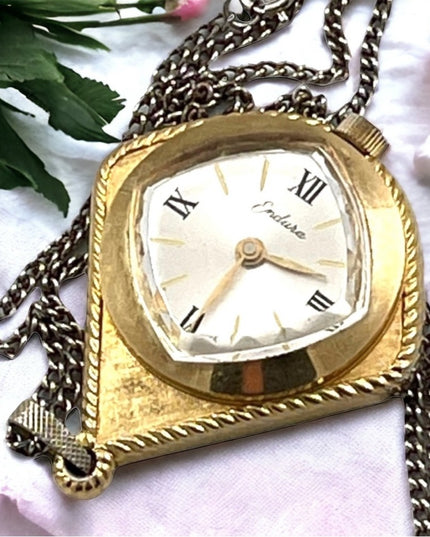 Vintage 1970s Endura gold finish tear drop pendant necklace watch