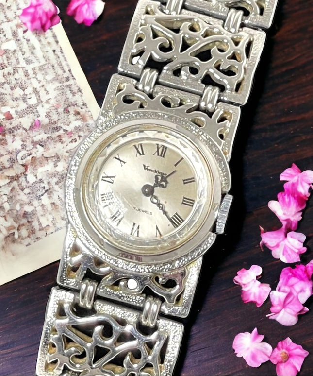 Vintage Vendome wind up wrist watch silver metal 6”