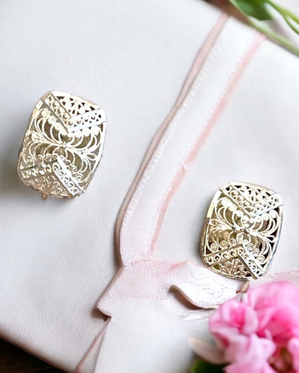 Stunning Vintage sterling silver Filagree wire work BIRKS screw back earrings
