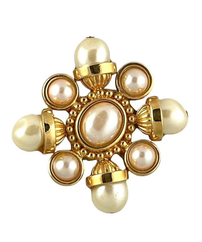 Vintage Magestic gold and faux pearl stunning brooch 1980s
