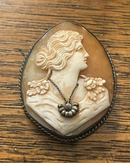 Stunning sterling silver Antique Hand made carved large brooch cameo