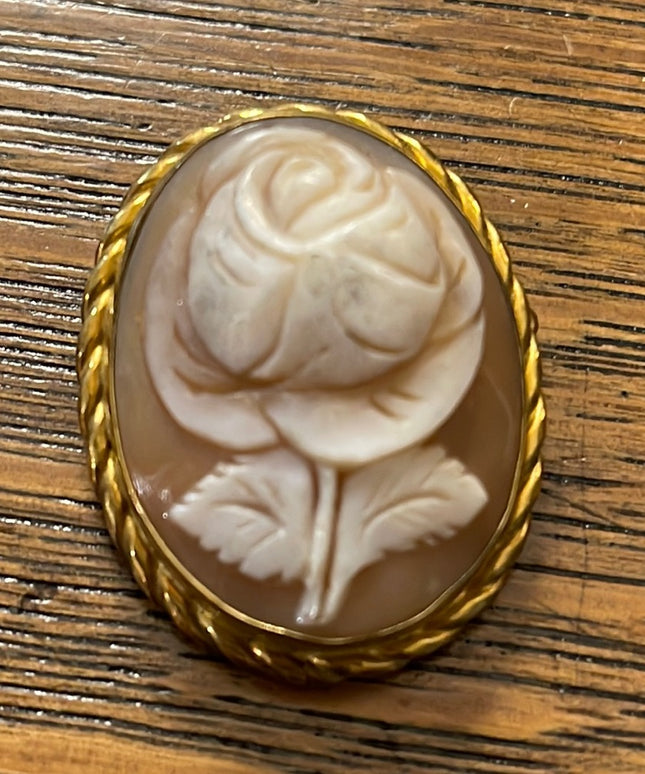 Vintage Art Deco style 12k Gold filled Marbro carved shell Flower cameo brooch
