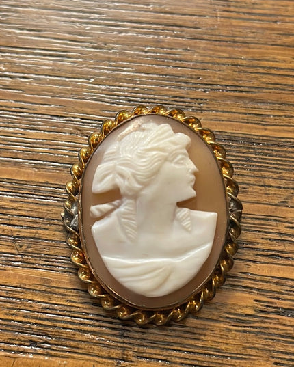 - Vintage Art Deco style Gold filled carved shell RF cameo lady