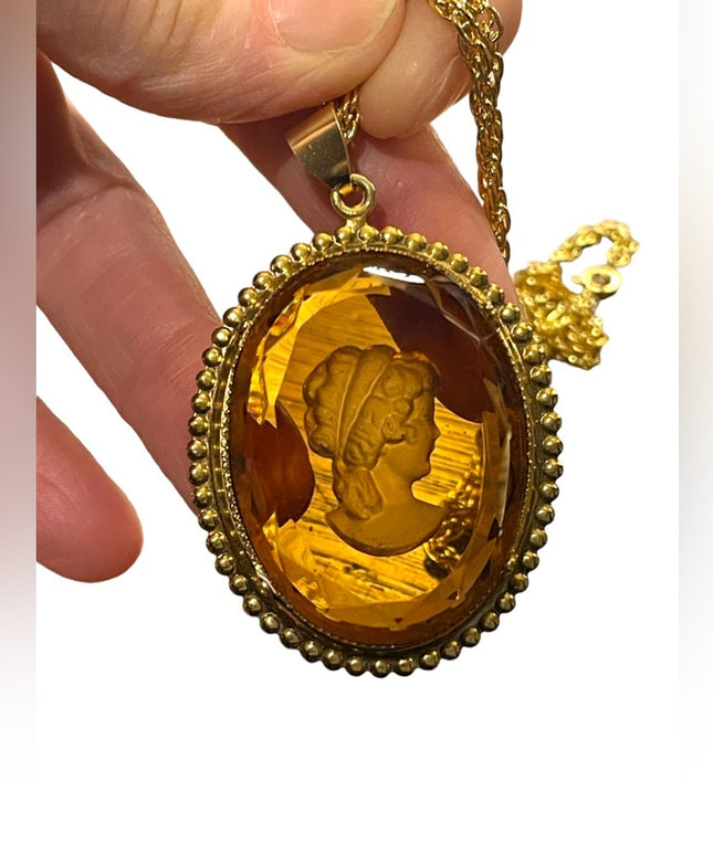 Vintage large Amber glass etched intalgio reverse  cameo gold finish necklace