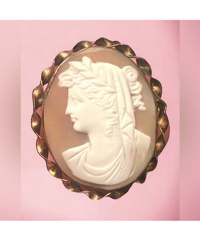 Antique gold filled hand carved shell cameo pendant