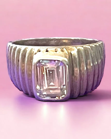 Sterling silver 925 Ornate fancy 1970s style Ribbed pleated ring