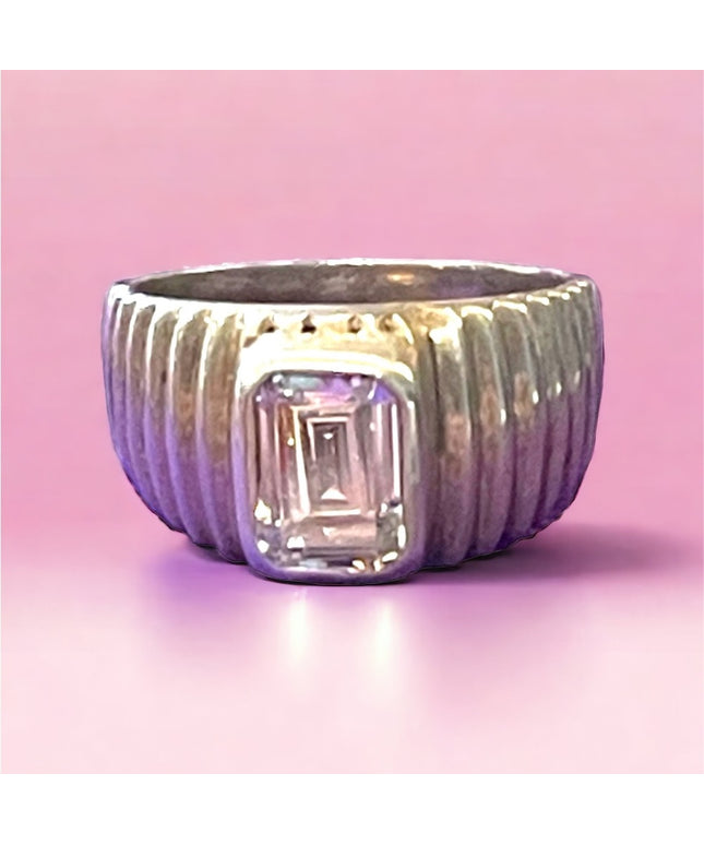 Sterling silver 925 Ornate fancy 1970s style Ribbed pleated ring