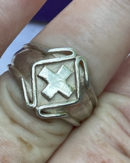 Vintage sterling silver cross signet religious pinky ring 925