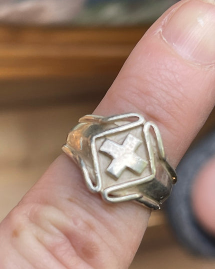 Vintage sterling silver cross signet religious pinky ring 925