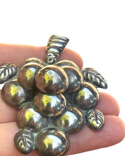 Lovely vintage sterling silver Mexico Wine grapes LARGE brooch