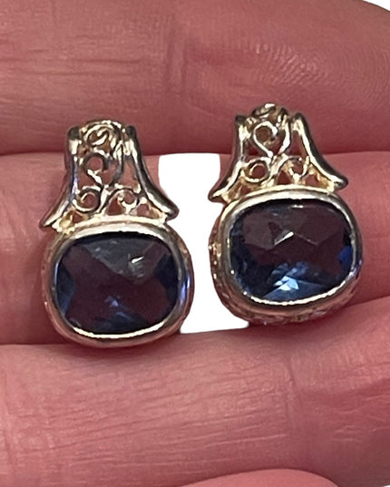 Lovely sterling silver 925 Blue crystal sim sapphire ornate earrings