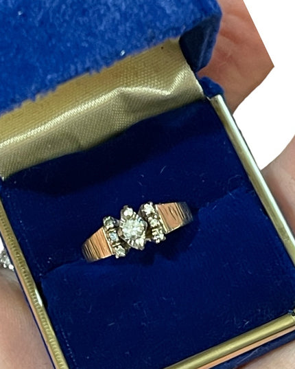 Vintage 1970s Dynasy 14k GOLD Diamond Engagement Ring