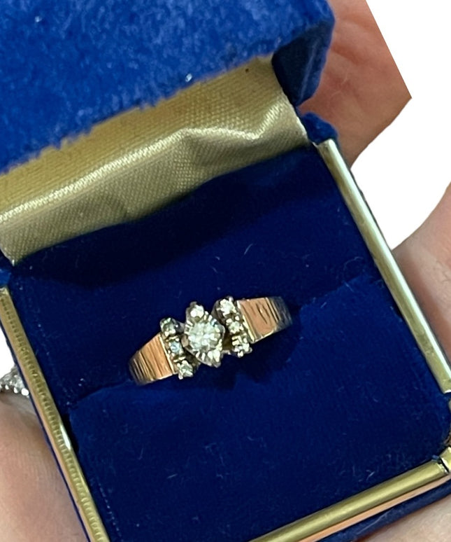 Vintage 1970s Dynasy 14k GOLD Diamond Engagement Ring