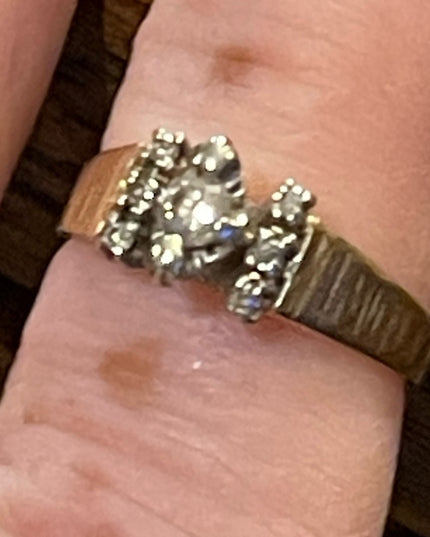 Vintage 1970s Dynasy 14k GOLD Diamond Engagement Ring