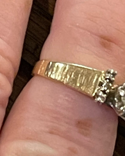 Vintage 1970s Dynasy 14k GOLD Diamond Engagement Ring