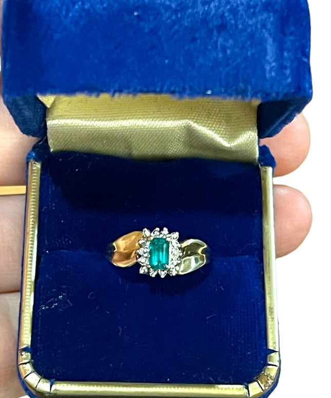 Vintage 10k GOLD Emerald & Diamond ring 1960s