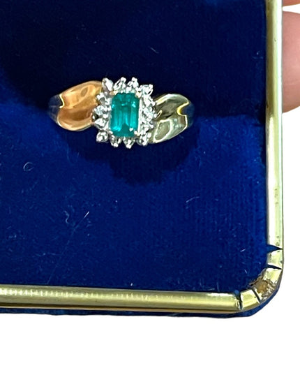 Vintage 10k GOLD Emerald & Diamond ring 1960s