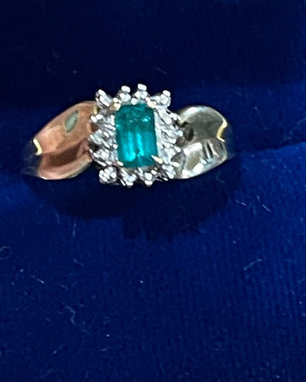 Vintage 10k GOLD Emerald & Diamond ring 1960s