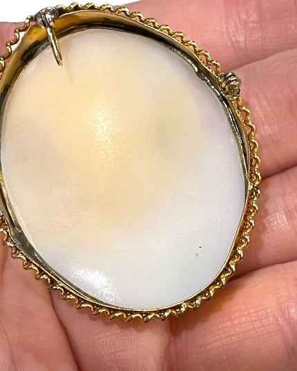 Stunning LARGE 14k Gold filled Hand carved Soldier Shell Cameo pendant