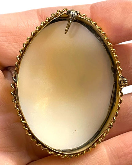 Stunning LARGE 14k Gold filled Hand carved Soldier Shell Cameo pendant