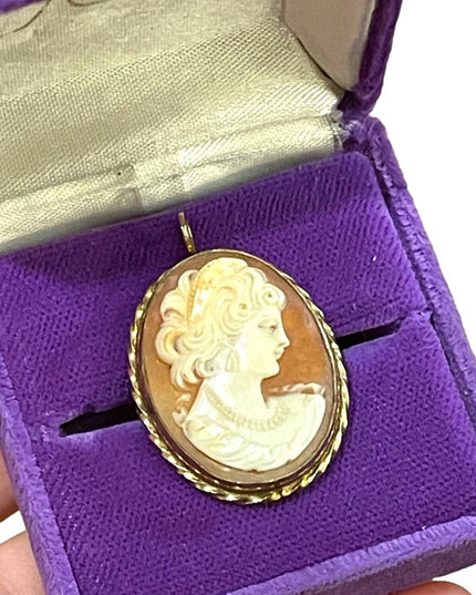 Vintage 1960s 12k Gold filled GF Carved shell cameo pendant